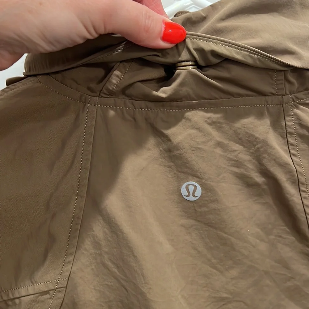 Lululemon Always Effortless Jacket Army Green - Picture 8 of 10